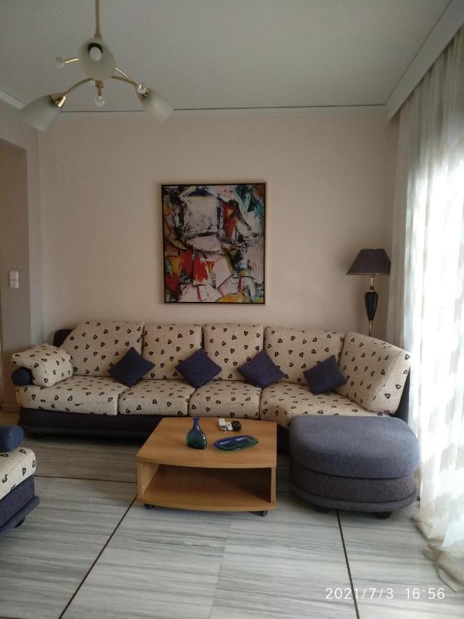 Sandy'S Apartment Epidaurus Exterior photo